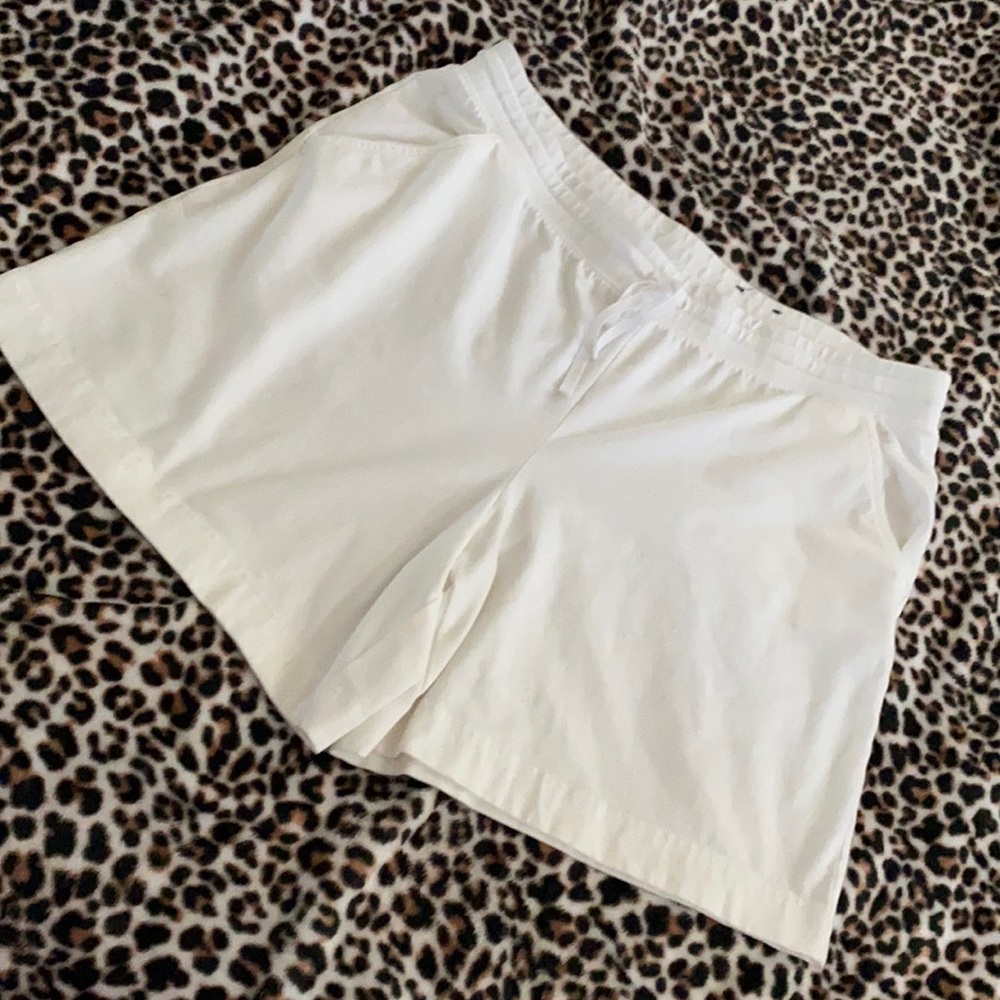 Karen Scott White Shorts XL - Picture 2 of 3